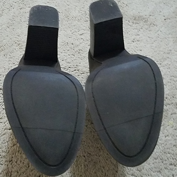 A&E - Picture 3 of 3